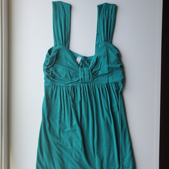 SOLD green bow tank top - Picture 1 of 2